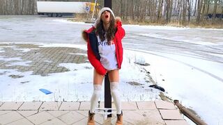 Horny girl by the road with an extreme orgasm, ScatKings.com Scat Porn 7 ScatKings.com Scat Porn