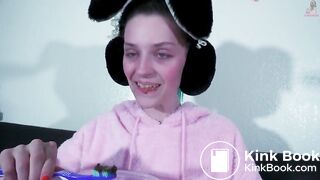 Maria Anjel shit toothpaste, ScatKings.com Scat Porn 16 ScatKings.com Scat Porn